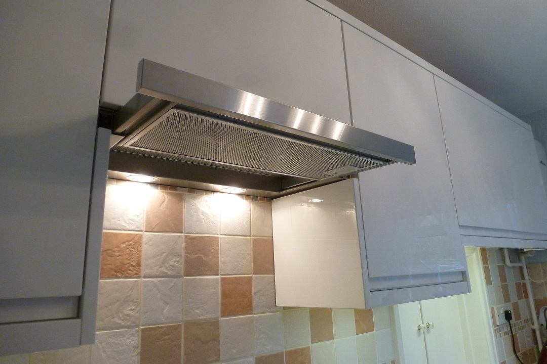 refurb kitchen new telescopic extractor